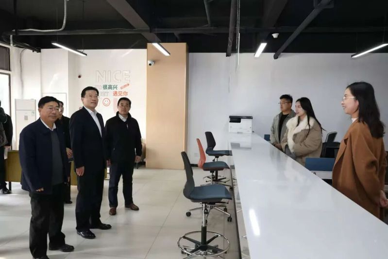 市領(lǐng)導到湖西校區(qū)走訪調(diào)研